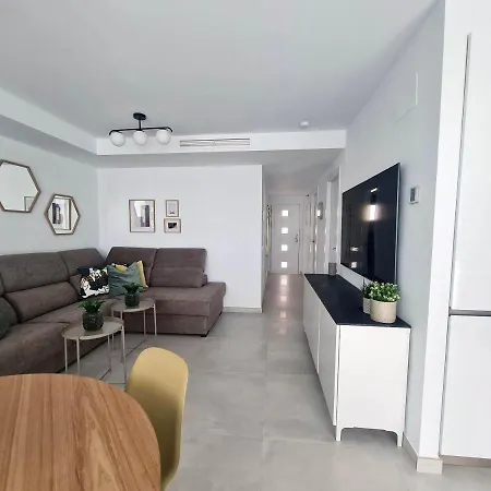 Brand New Exclusive Apartment, 100 Meter From The * Fuengirola