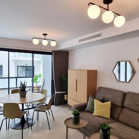 Brand New Exclusive Apartment, 100 Meter From The Fuengirola